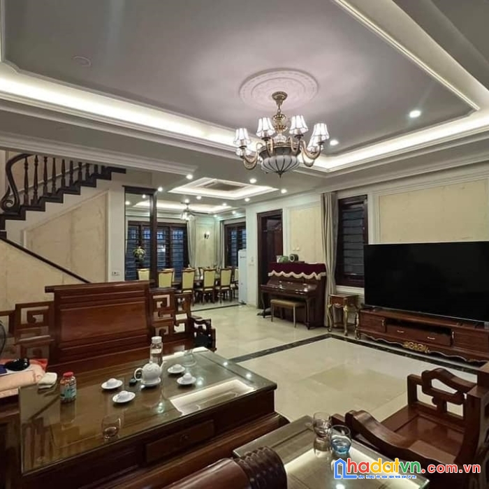 Siêu phâm lô góc văn khê, hà đông, 106m2x5t, mt20m, đường 17m kinh doanh, nhỉnh 17 tỷ