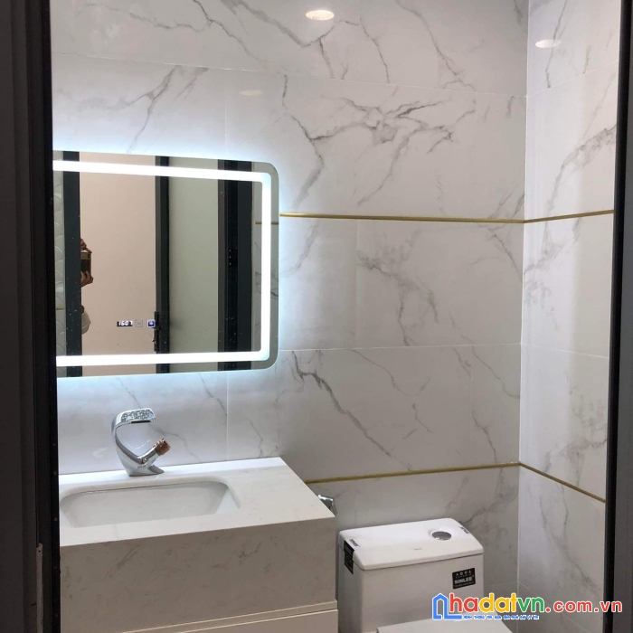 Cần bán gấp nhà hxh nguyễn trãi, p.7, quận 5 thiện chí thương lượng thêm