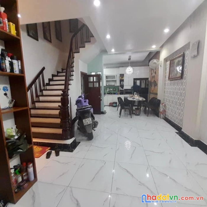 Nhà đẹp phố hoàng cầu quận đống đa 50m2 x 5 tầng mt5m gara tặng nội thất kinh doanh đỉnh