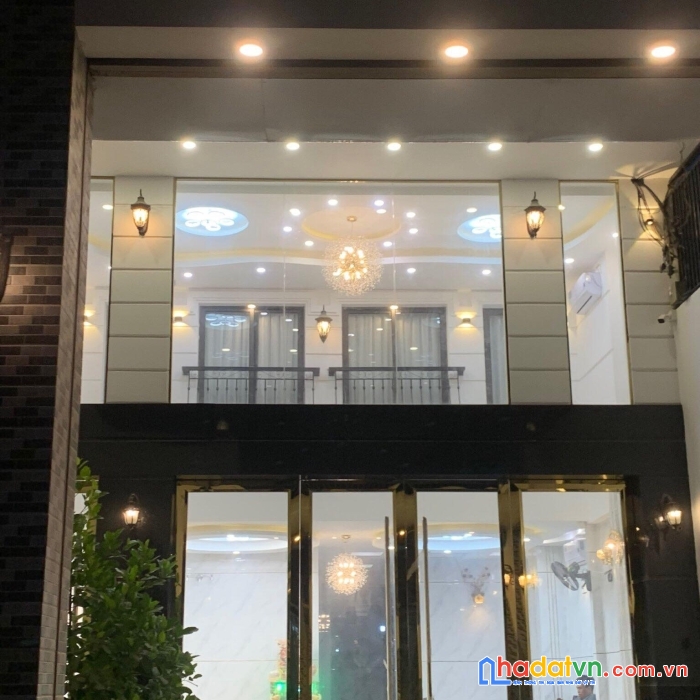 Bán khách sạn tâm huyết giá đổ nợ ngay biển vĩnh hải nha trang lh 0985451850 xuyên