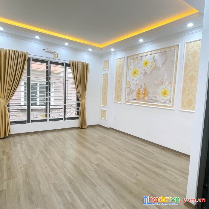 Bán nhà ngõ 279 đội cấn. 45m2 6 tầng. mt4.6m. cách ô tô 30m. ngõ thông. kinh doanh. thang máy. 8.7