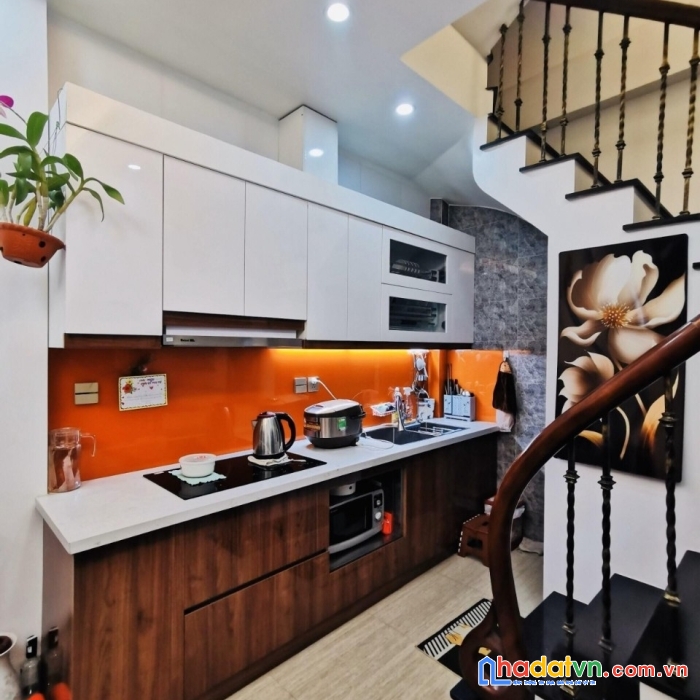 Hoa hậu giải phóng 32m2, oto phóng, 5 tầng hiên đại, 3 tỷ 5.