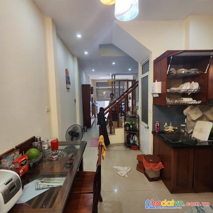 Hiếm !!! xem ngay  nhà riêng đội cấn ba đình nhà 4 tầng 45m2, 5 tầng ngõ thông thoáng chỉ 6.2 tỷ