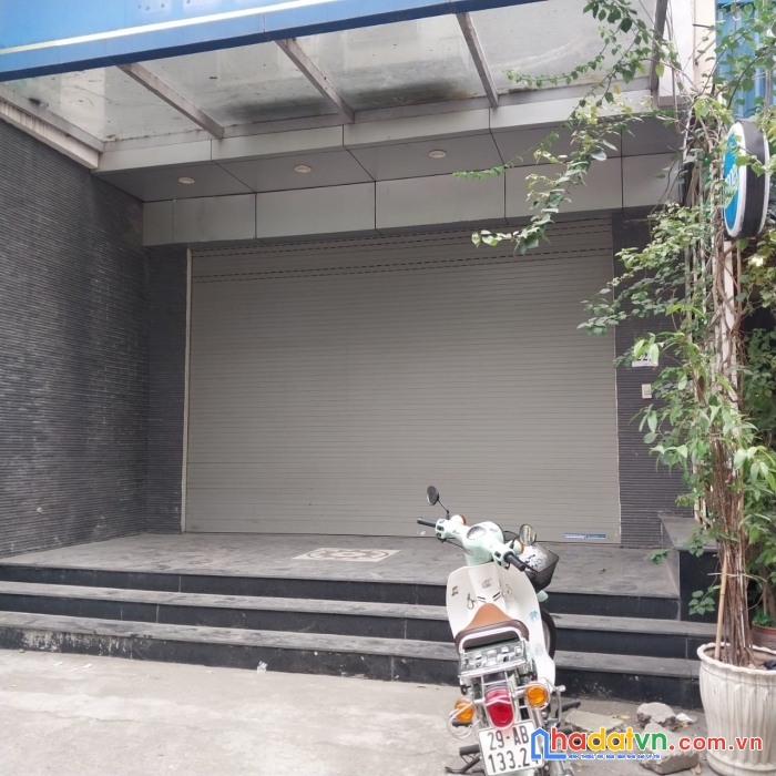 Bán nhà mặt phố võ chí công - tây hồ. kinh doanh sầm uất. dt 80m2. mt 6m. giá 36 tỷ