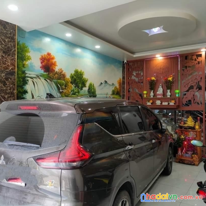 Chính chủ bán nhà 2 tầng đường chiến lược, hẻm ô tô, 74m2 chỉ 5.5 tỷ