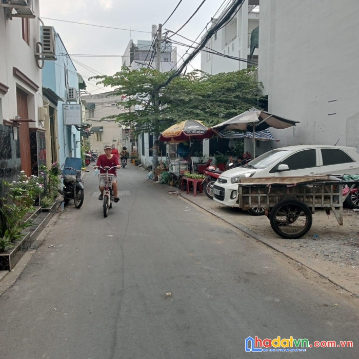 Chính chủ bán 14 phòng trọ ờ tỉnh lộ 10, 160m2 chỉ 4.99 tỷ, dòng tiền hàng tháng 30 triệu