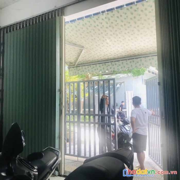 Lô góc 3 mặt kiệt ô tô bế văn đàn, tt thanh khê, gần mặt tiền, sổ vuông, nhỉnh 2 tỷ