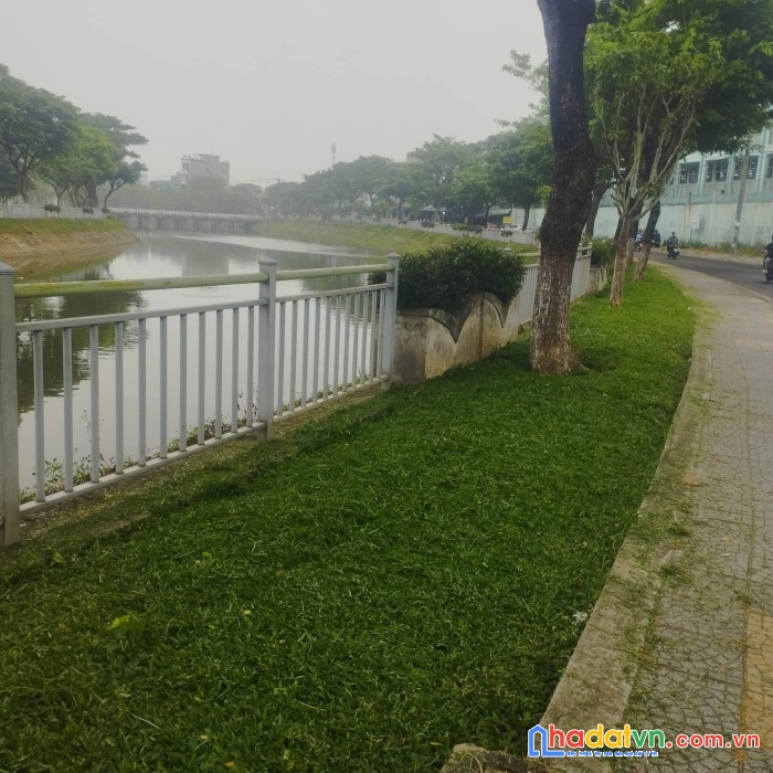 Nhà đẹp thanh khê, mặt tiền kinh doanh, nhìn ra sông thơ mộng và thoáng mát, chỉ 3 tỷ x