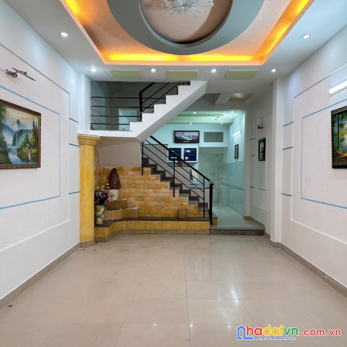 Chính chủ bán nhà 2 tầng đường lũy bán bích, hẻm 3m, 60m2 chỉ 5.4 tỷ, sát mặt tiền.