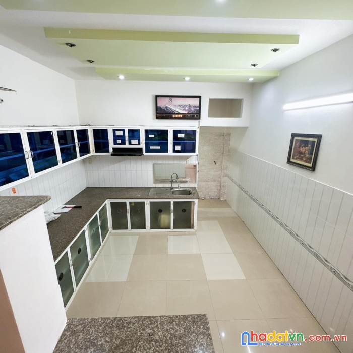 Chính chủ bán nhà 2 tầng đường lũy bán bích, hẻm 3m, 60m2 chỉ 5.4 tỷ, sát mặt tiền.