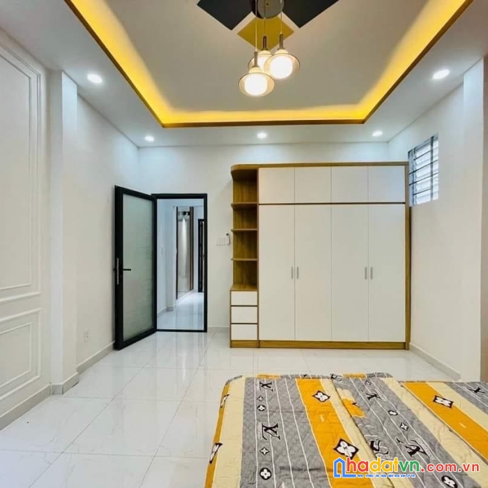 Bán nhà chia ts, hxh thông, khu vip bàn cờ q3, 4 tầng, ngang rộng rãi, 8pn, 75m2, 12.9 tỷ