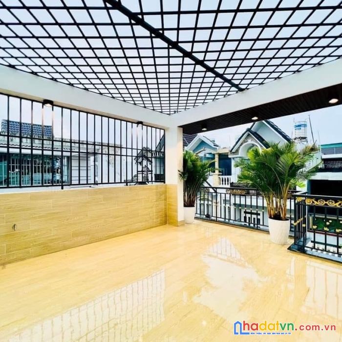 Bán nhà chia ts, hxh thông, khu vip bàn cờ q3, 4 tầng, ngang rộng rãi, 8pn, 75m2, 12.9 tỷ