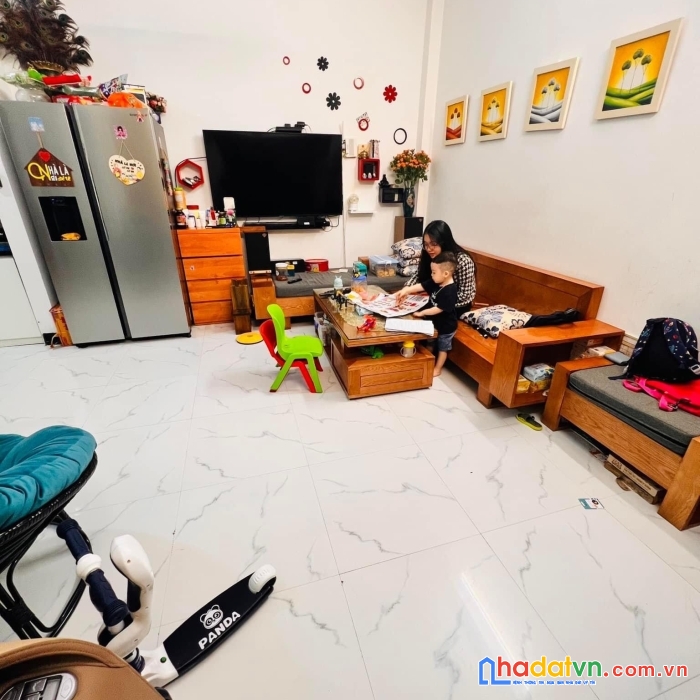 Cần bán căn hộ cc nam trung yên, 60m, 2 pn, 1 khách, miễn phí dịch vụ, chỉ nhỉnh 2 tỷ