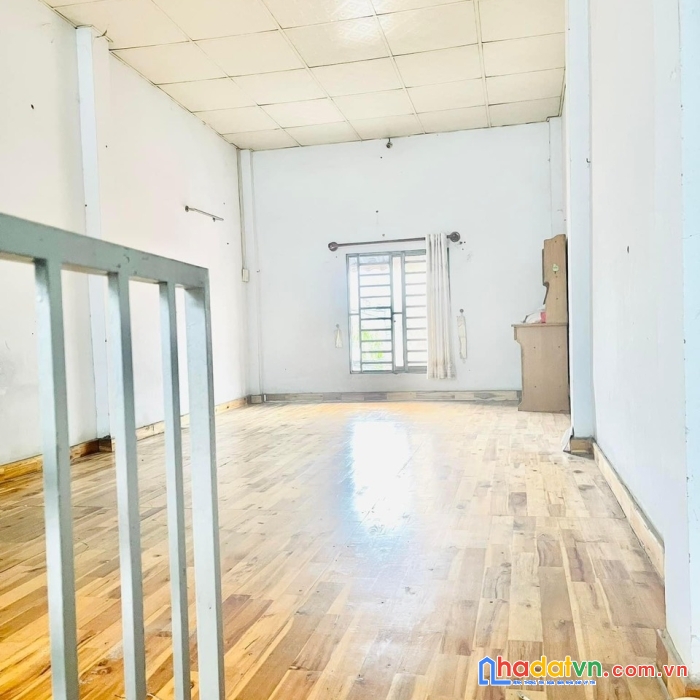 Chính chủ bán nhà 2 tầng nhỏ xinh đường lê trọng tấn, hẻm xe tải thông, 30m2 chỉ 3.5 tỷ