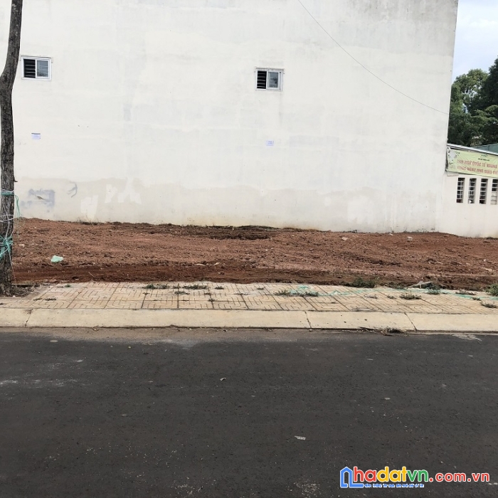 Hot hot cần cho thuê lô đất 2 mặt tiền đẹp vị trí đắc địa tại đồng xoài- bình phước