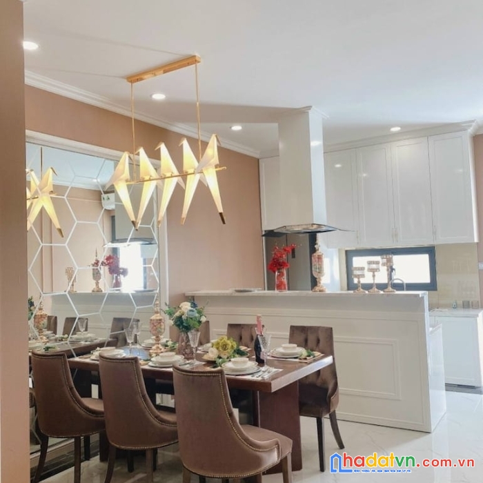 Sale 5o%! lô góc láng hạ, sát phố, ngõ thông, ba gác tránh, nhà ở luôn, 47mx4t, chỉ 4.5 tỷ