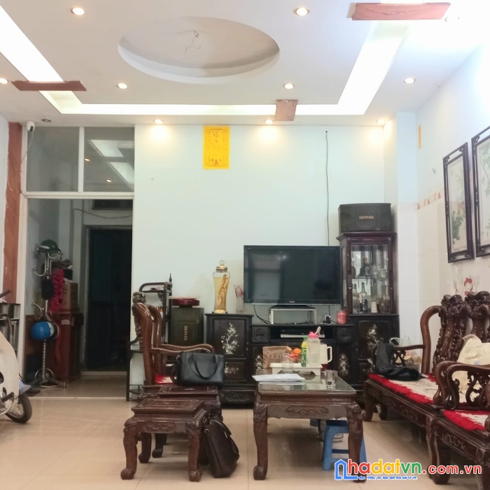 Bán đất tặng nhà nguyễn ngọc vũ cầu giấy 76m mặt tiền 5.5m gần phố xây ccmm quá đẹp nhỉnh 7 tỷ lh