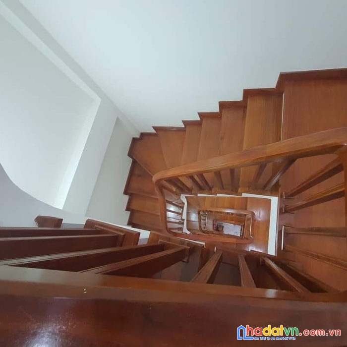 Bán nhà phố tây sơn đống đa - 61m, lô góc, 3 thoáng, nội thất gỗ lim, sát phố - 5 tỷ 699.