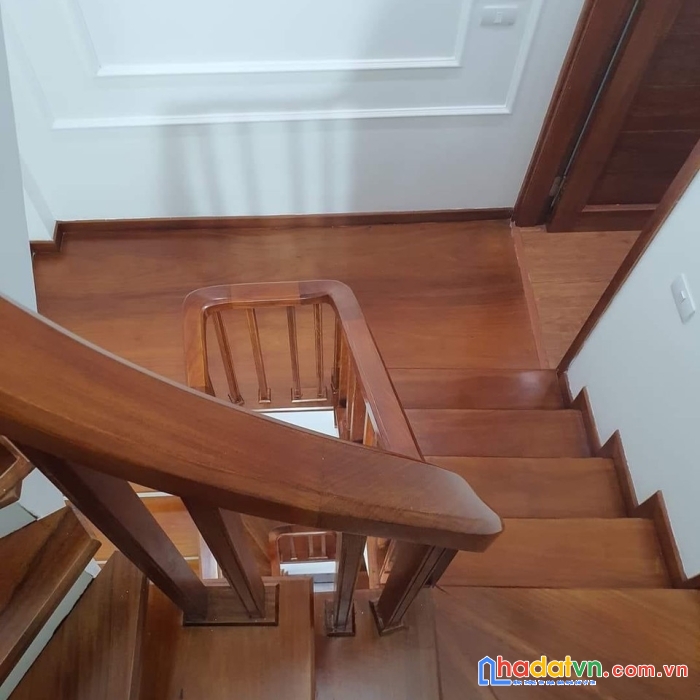 Bán nhà phố tây sơn đống đa - 61m, lô góc, 3 thoáng, nội thất gỗ lim, sát phố - 5 tỷ 699.