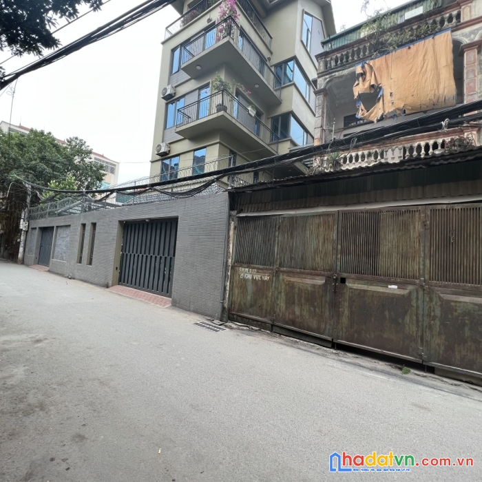 Bán đất tặng nhà phố tứ liên, tây hồ dt120m, mt7,1m, pl, ô tô tránh, kd, giá 12,3 tỷ.