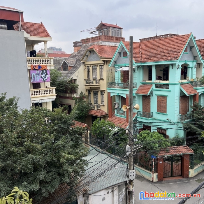 Bán đất tặng nhà phố tứ liên, tây hồ dt120m, mt7,1m, pl, ô tô tránh, kd, giá 12,3 tỷ.