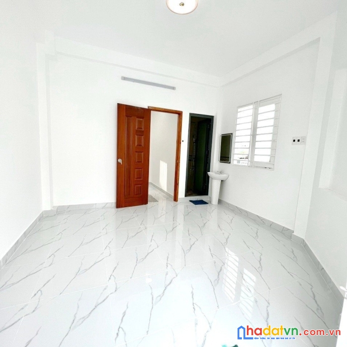 Nhà bán căn góc 3 tầng mới, đẹp hẻm thông 667 hưng phú p9q8
