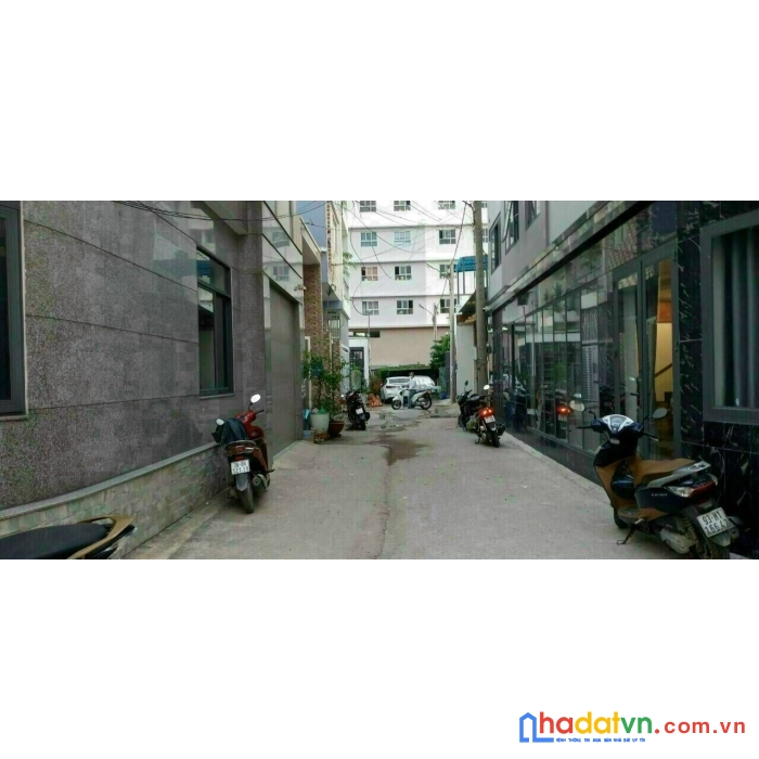 Bán gấp căn góc nhà phố truongf thọ thủ đức giá siêu rẻ