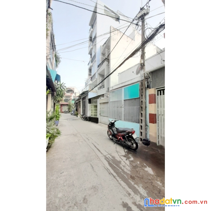 Nhà bán hẻm xe tải đường âu dương lân p3q8. giá 9 tỷ tl