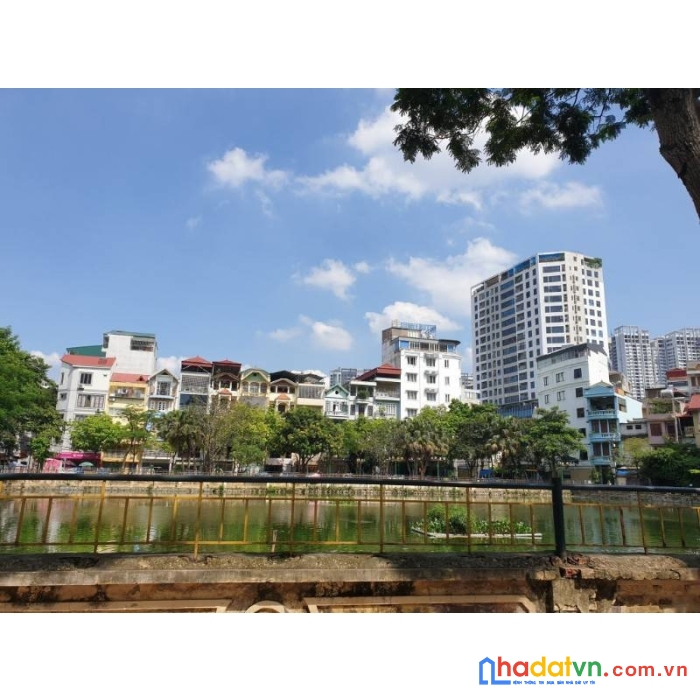 Cần bán nhà phân lô phố nguyễn thị định, trung hòa, cầu giấy, hà nội.