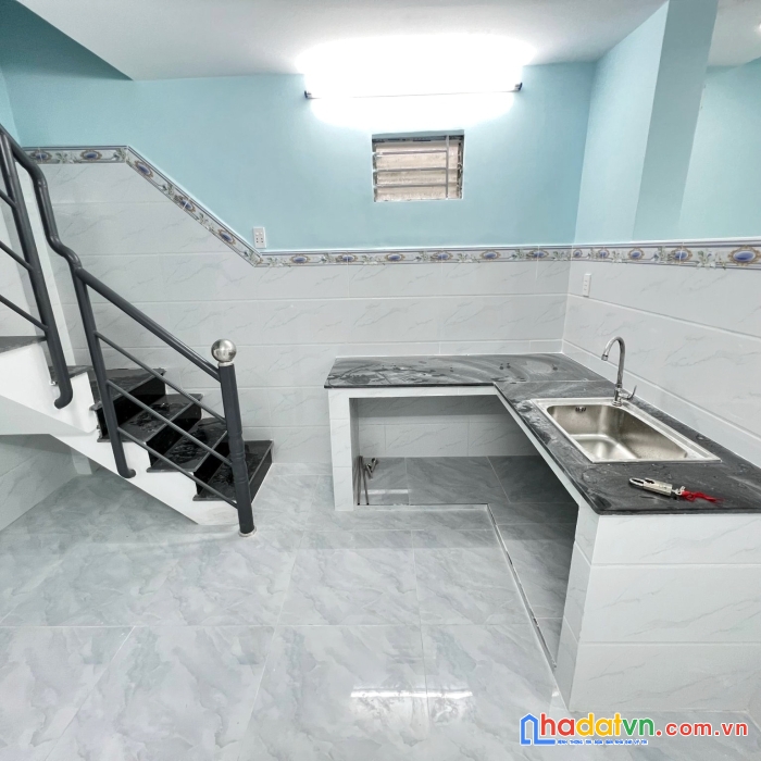 Nhà mới sát góc đẹp phạm thế hiển phường 5 quận 8 - 8 tr 500