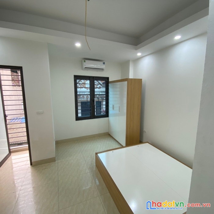 Chính chủ bán ccmn mới, dt 48m2 x 7 tầng, ôtô cách nhà 50m tại phố đồng me phường mễ