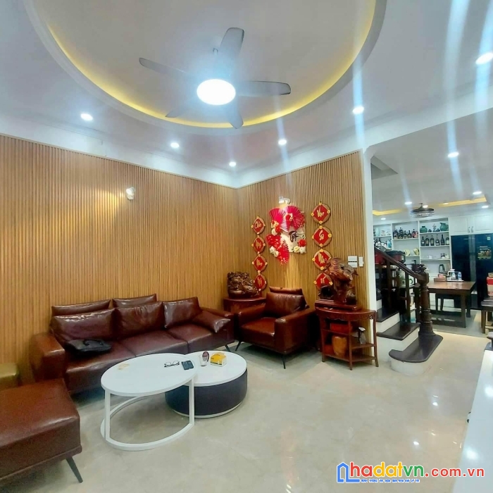 Thanh xuân 65m2 5t 5.65 tỷ 3 thoáng tặng nội thất