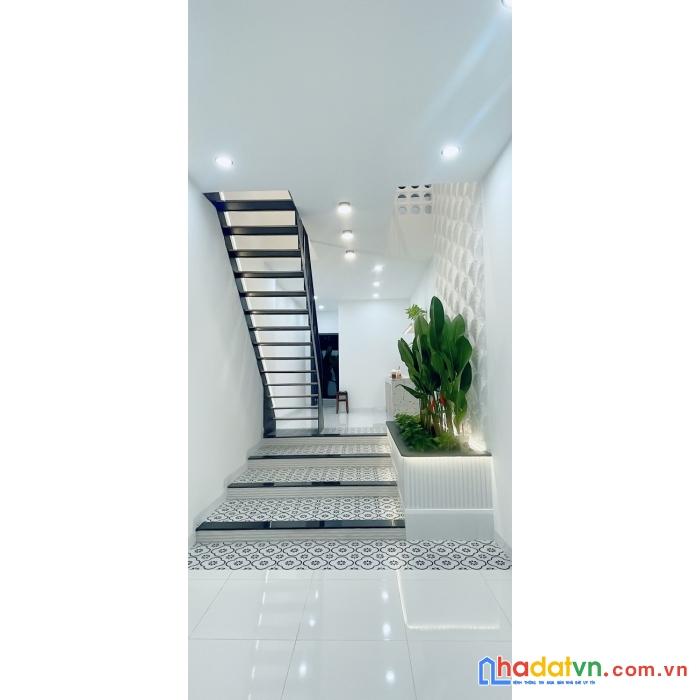 Hot hot chính chủ cần bán gấp căn nhà- giá cực rẻ tại thị trấn hóc môn- tp hcm