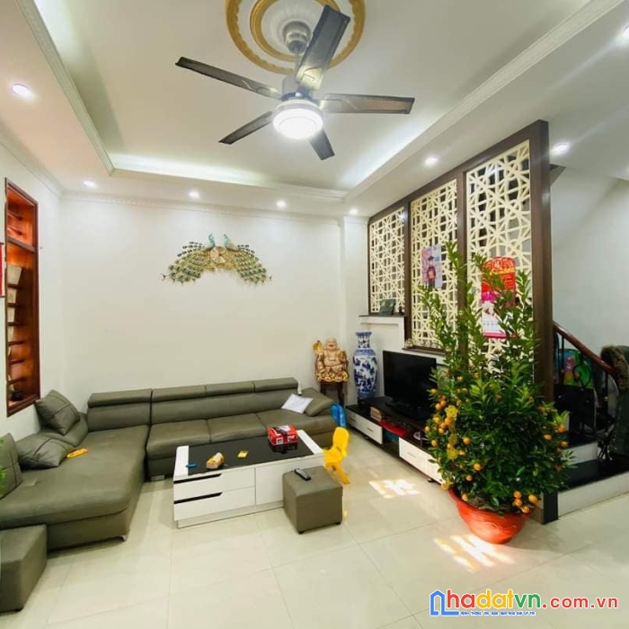 Siêu vip_ xem ngay nhà cầu giấy đẹp cạnh ô tô tránh, 2 mặt ngõ 40m2, 5 tầng chỉ 5.5 tỷ