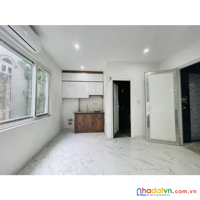 Ccmn trung kính, 850 triệu/năm , 52m x 7t thang máy chỉ 8,9 tỷ