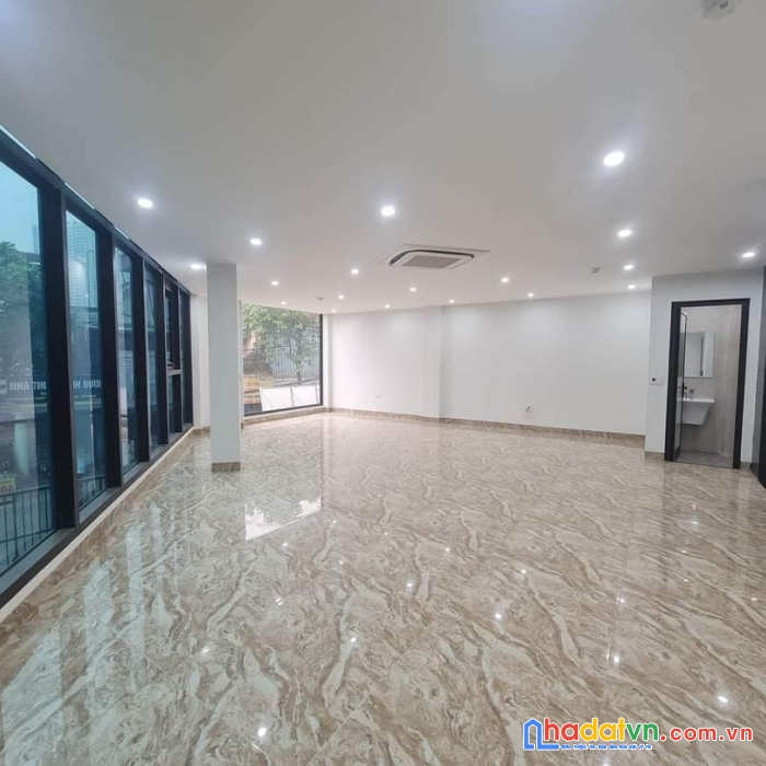 Bán tòa vp mặt phố trung hòa, cầu giấy 45m 8t mt6.5m. vỉa hè 5m. kinh doanh. 25.8 tỷ