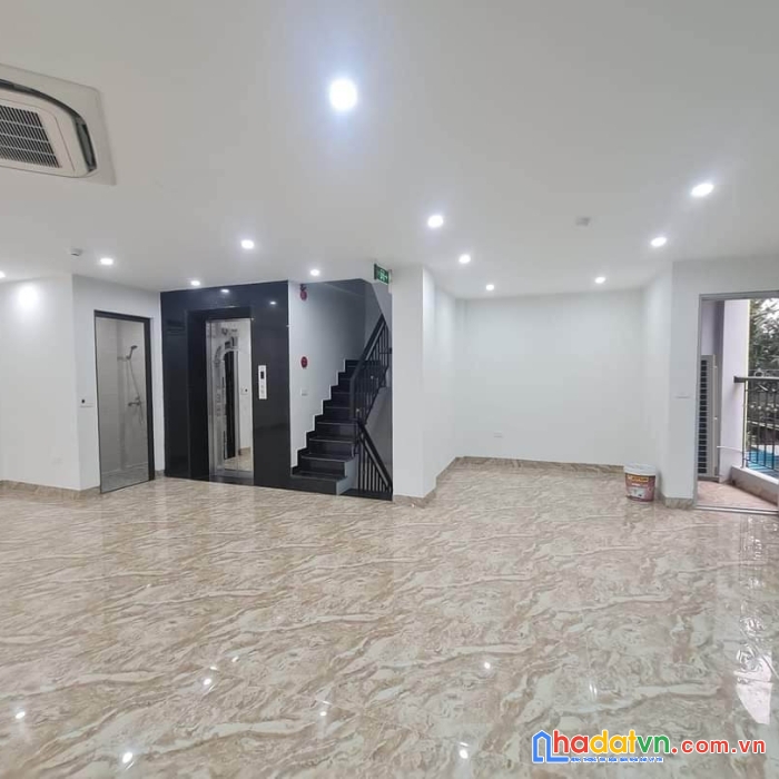 Bán tòa vp mặt phố trung hòa, cầu giấy 45m 8t mt6.5m. vỉa hè 5m. kinh doanh. 25.8 tỷ