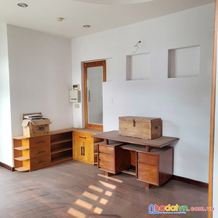 Cho thuê nnc đường nội bộ khu bình phú p10.q6. giá 20 triệu