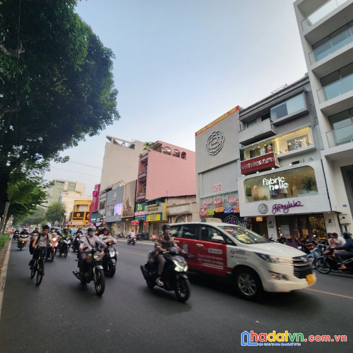 Cho thuê nhà mặt tiền hai bà trưng, p.6, q3