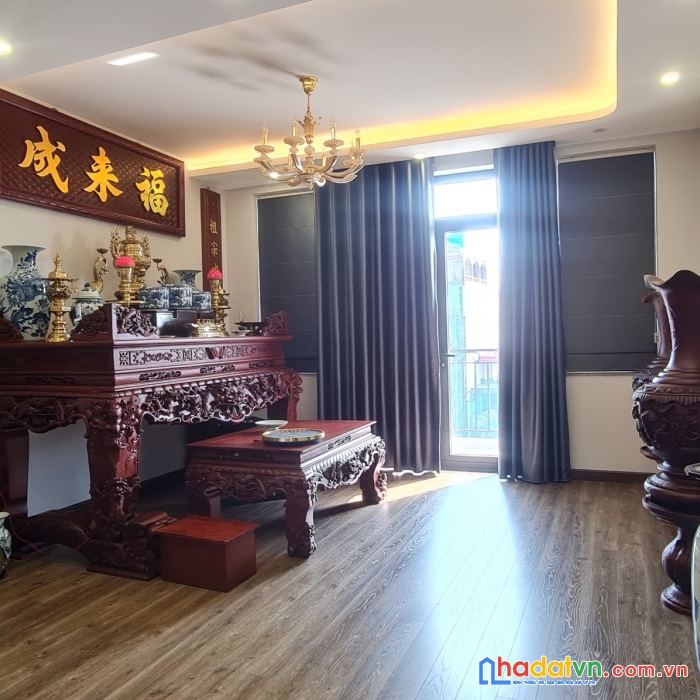 Siêu phẩm mặt phố nguyễn văn cừ, 6 tầng, thang máy, cạnh liền kề của vingroup, 100m2, 28 tỷ
