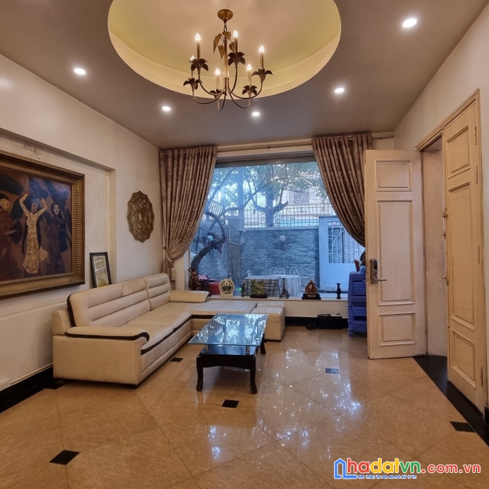 Biệt thự ba đình 110m2 4t mt8 10 tỷ. cách phố 50m 0912288365.