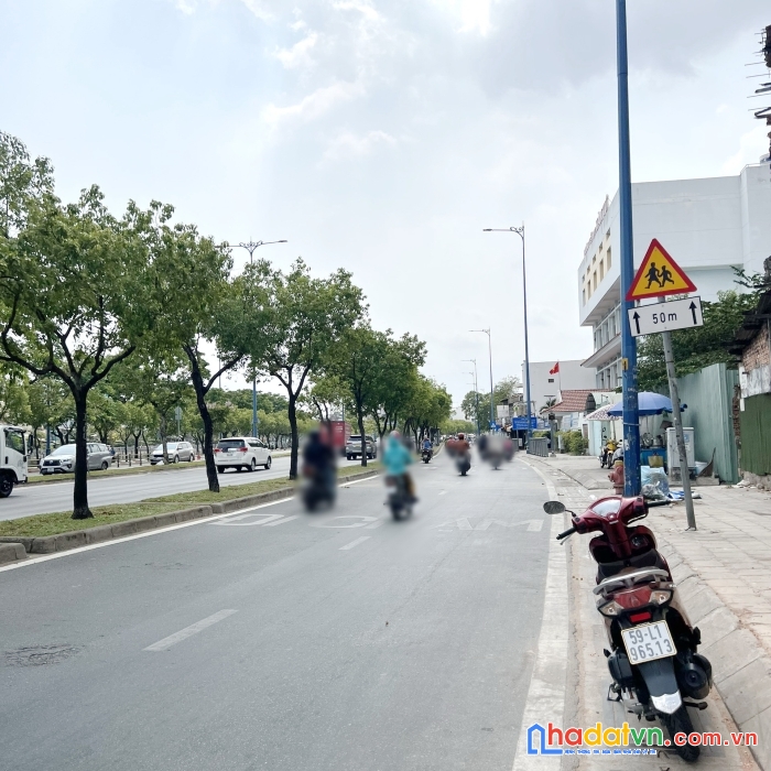 Nhà 6 tầng mặt tiền đường võ văn kiệt p10q5 - giá : 10.9 tỷ