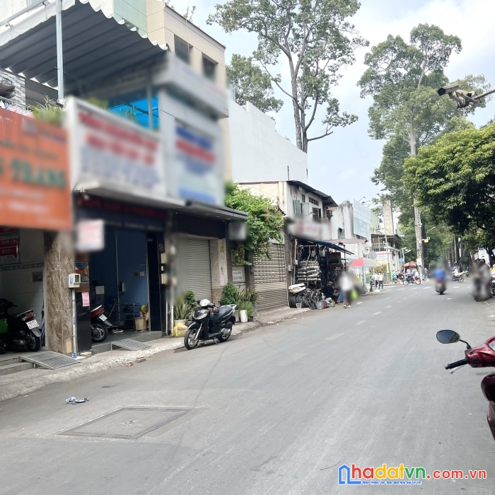 Nhà 6 tầng mặt tiền ngay chợ tân thành đường phạm hữu chí p12q5