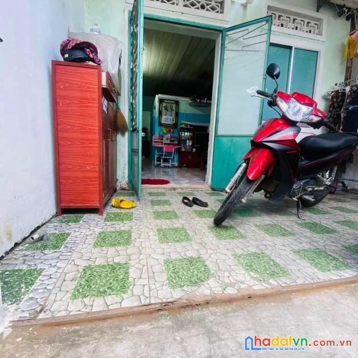 .nhà trường chinh 49m2, c4, 1.35 tỷ