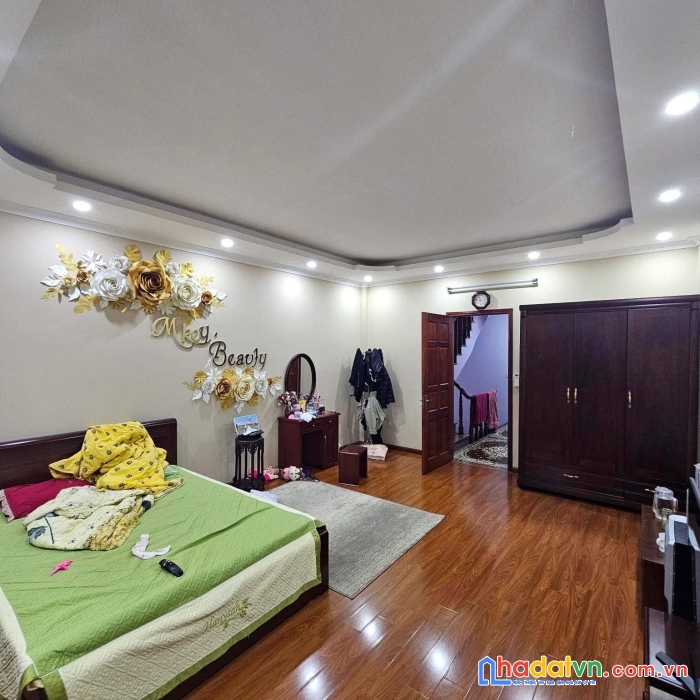 Chủ cần bán gấp nhà minh khai gần 80m2, 4 tầng, ngõ thông, gần phố, chỉ 7.39 tỷ.