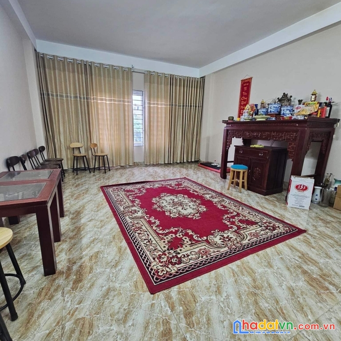 Chủ cần bán gấp nhà minh khai gần 80m2, 4 tầng, ngõ thông, gần phố, chỉ 7.39 tỷ.