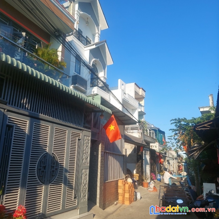 Nhà trọ giá quá rẻ 6 phòng cần bán gấp giá nhỉnh 3 tỷ