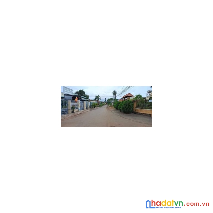 Chính chủ cần bán lô đất sạch, 2 mặt tiền, ngay góc ngã tư, vị trí đẹp tại tỉnh đồng nai