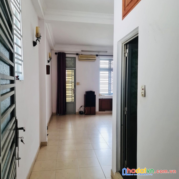Bán nhà nguyễn chí thanh quận 11, 5 tầng, hẻm xe hơi 8m