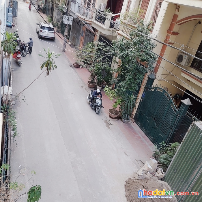 Bán nhà đẹp ở ngay phố nghĩa đô cầu giấy vỉa hè ô tô nhỉnh 16 tỷ.